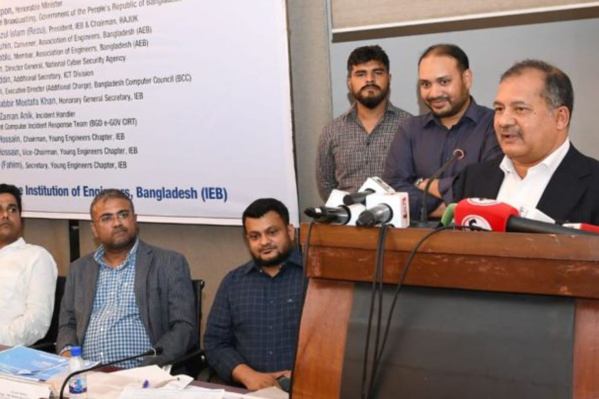 চাহিদা অনুযায়ী প্রযুক্তিগত প্রস্তুতি জোরদার করা জরুরি: তথ্যমন্ত্রী