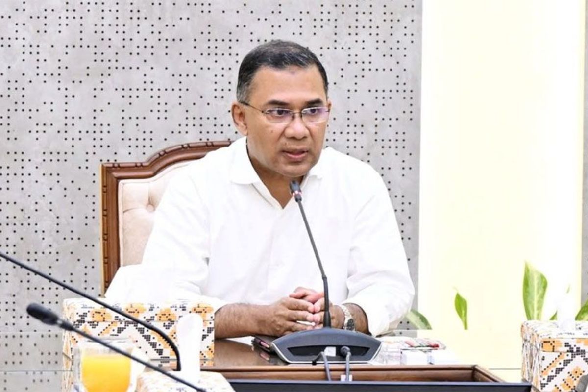 ‘গণতন্ত্রকে প্রাতিষ্ঠানিক রূপ দেওয়ার লক্ষ্যে সরকার কাজ করছে’
