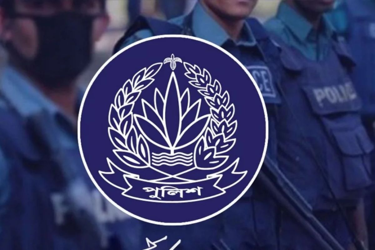 ইয়াবাসহ দুই পুলিশ সদস্য আটক