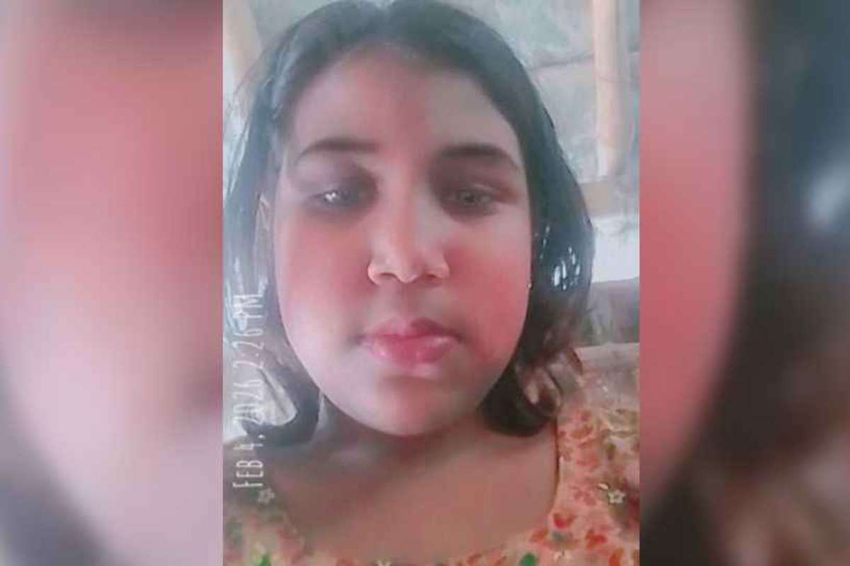 মাংস গলায় আটকে ছাত্রীর মৃ/ত্যু