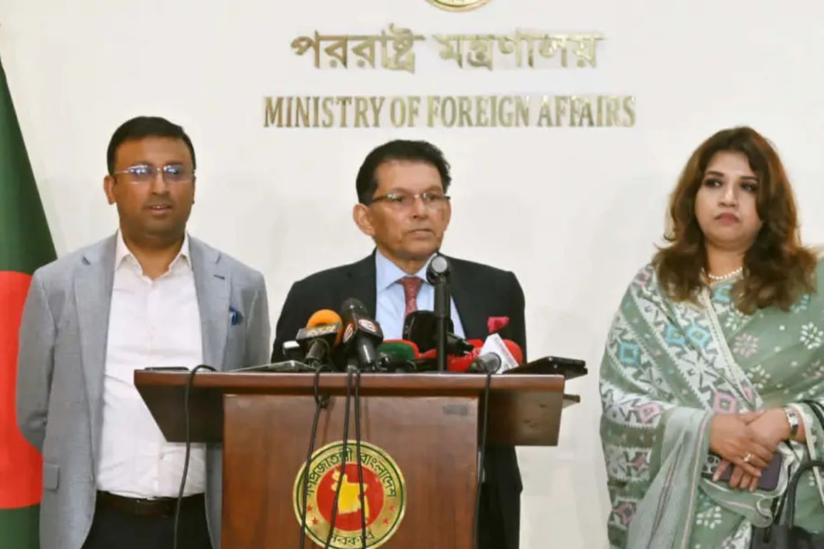 একাধিক দায়িত্ব পালনে কোনো বাধা নেই: পররাষ্ট্রমন্ত্রী