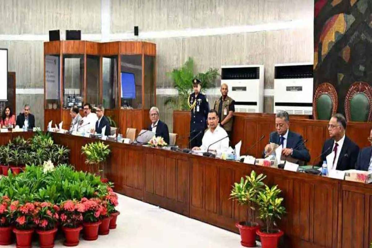 মন্ত্রিসভার বিশেষ বৈঠকে অনুমোদন পেল প্রস্তাবিত বাজেট
