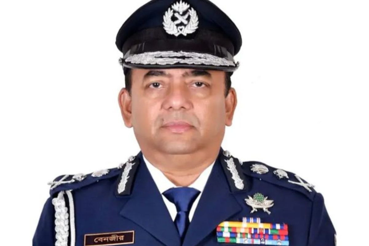 দুবাইয়ে আটক বেনজীর, সামনে এলো একাধিক পাসপোর্টের তথ্য