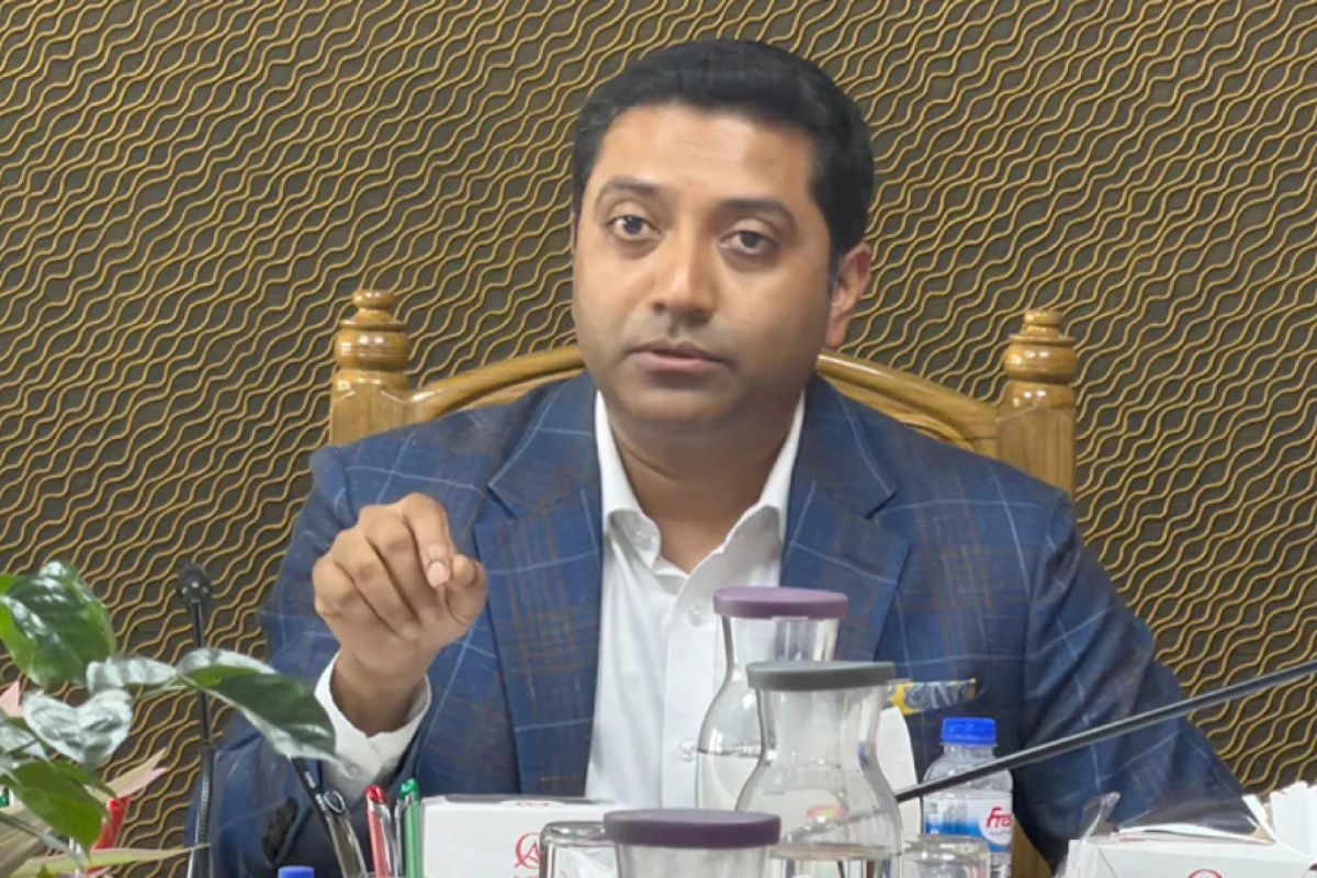 স্কুলে গান-খেলাধুলা ও সংস্কৃতিতে জোর দিচ্ছে সরকার: ববি হাজ্জাজ