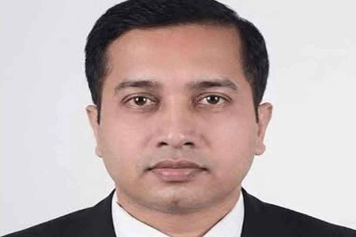 পদত্যাগ করেছেন সহকারী অ্যাটর্নি জেনারেল আশিক রুবাইয়াত