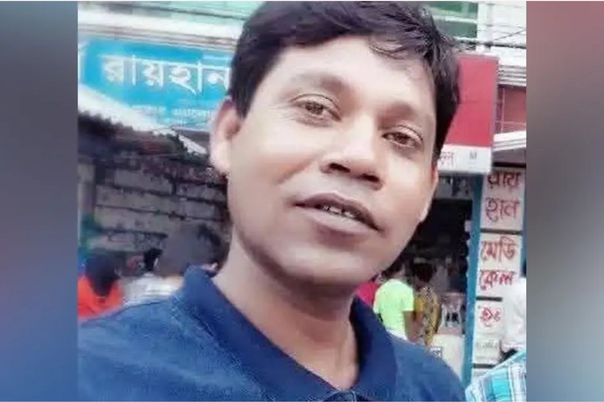 মাকে দেখতে ফেরার পথে বাসস্ট্যান্ডে মিলল ইঞ্জিনিয়ারের মরদেহ