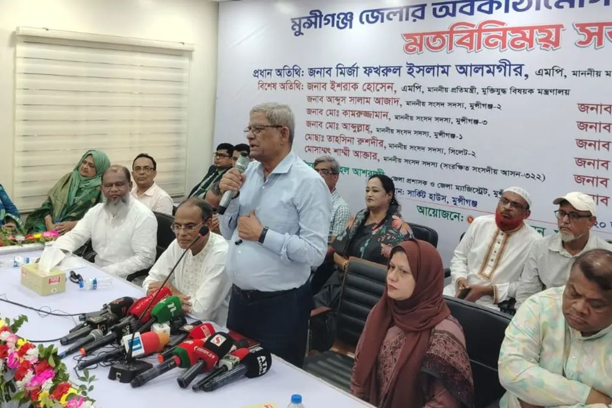 তারেক রহমানের নেতৃত্বে উন্নয়নযাত্রা এগিয়ে যাচ্ছে: মির্জা ফখরুল