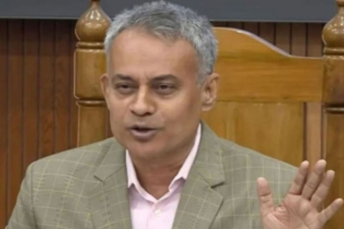 ‘নৌপথে আধুনিক প্রযুক্তি অর্জনের মাধ্যমে সক্ষমতা বাড়াতে হবে’