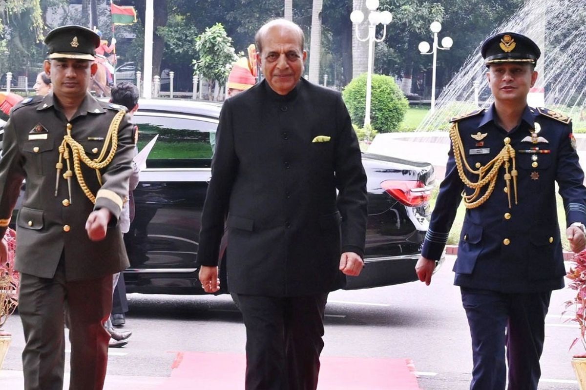 নতুন হাইকমিশনার দীনেশ ত্রিবেদী পেলেন কেন্দ্রীয় মন্ত্রীর মর্যাদা