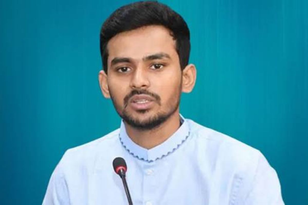 গণভোটের রায় বাস্তবায়ন না করে জনগণের সঙ্গে প্রতারণা করছে সরকার: আসিফ মাহমুদ