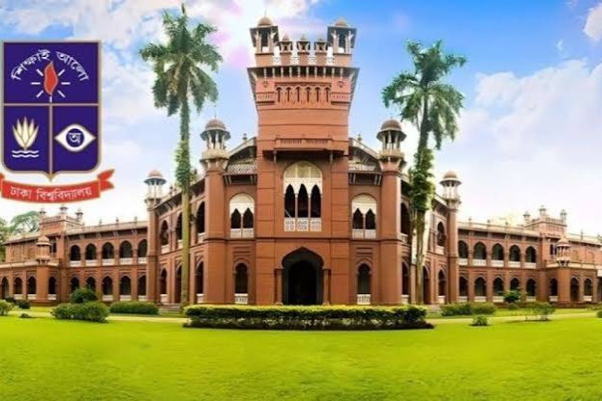 কিউআর কোডযুক্ত স্মার্ট আইডি কার্ড পাচ্ছেন ঢাবির শিক্ষার্থীরা