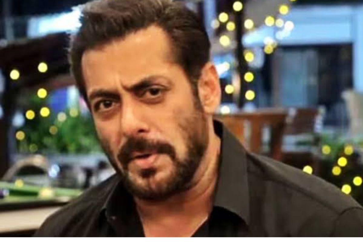 ‘নিজেকে বলিউডের বাপ ভাবলেই হবে না’, সালমানকে প্রযোজকের চ্যালেঞ্জ
