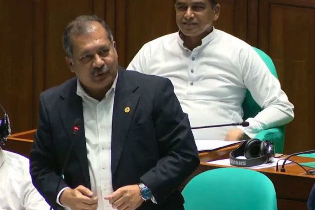 এআই ও সাইবার অপরাধ প্রতিরোধে সরকারের পদক্ষেপ জানালেন তথ্যমন্ত্রী
