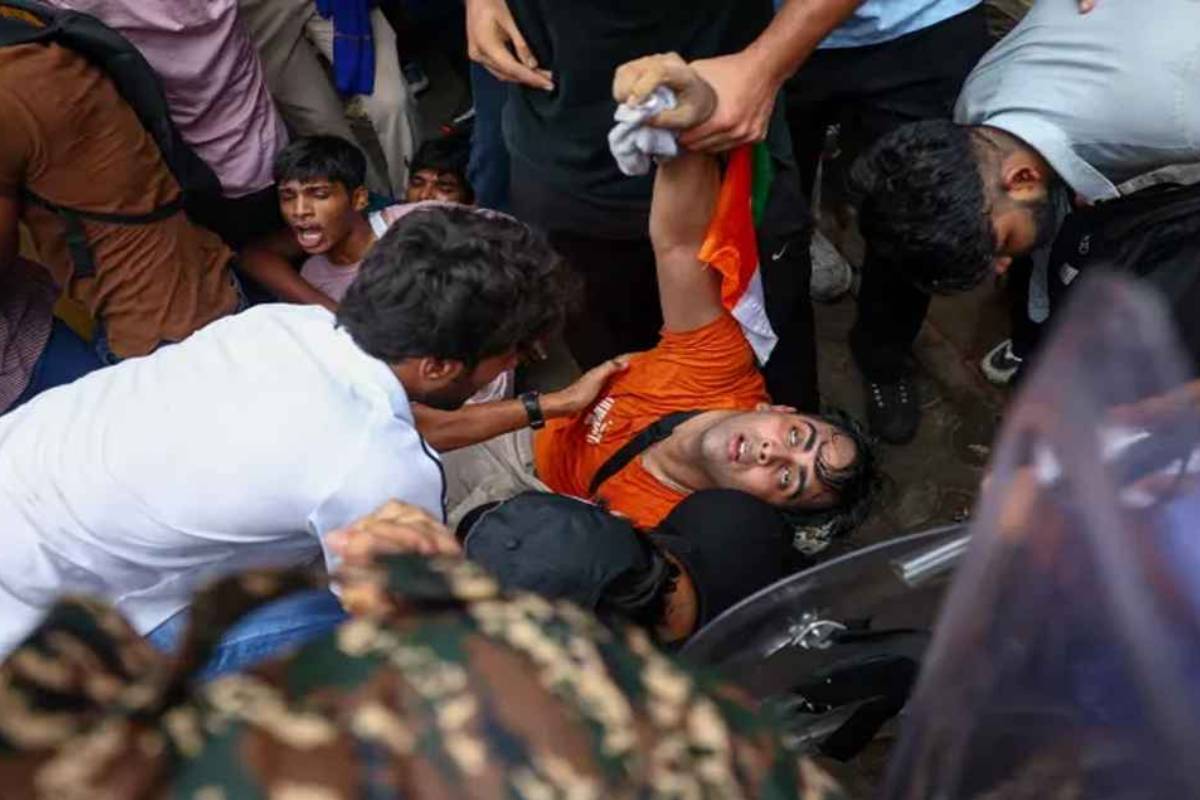 সিজেপি আন্দোলনে নতুন মোড়, সংঘর্ষের পর ইন্টারনেট বন্ধ