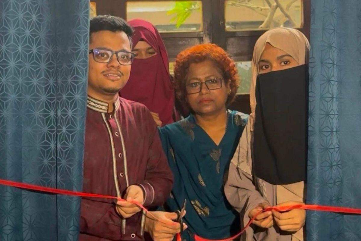 টিএসসি ক্যাফেটেরিয়ায় ছাত্রীদের জন্য চালু হলো ‘ফিমেল জোন’