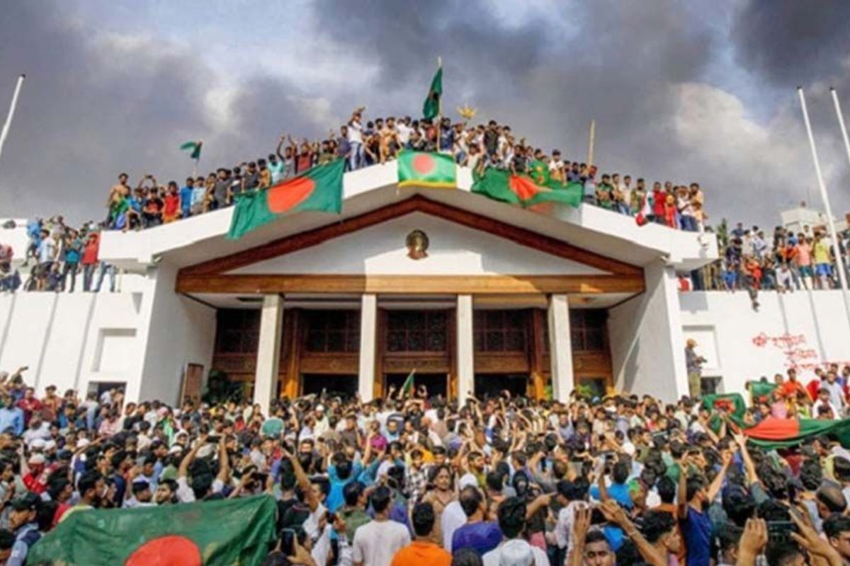 জুলাই শহীদ পরিবার ও যোদ্ধাদের সংবর্ধনার সময় পরিবর্তন
