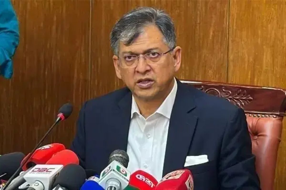 সমঝোতার ভিত্তিতেই হবে সংবিধান সংস্কার: স্বরাষ্ট্রমন্ত্রী