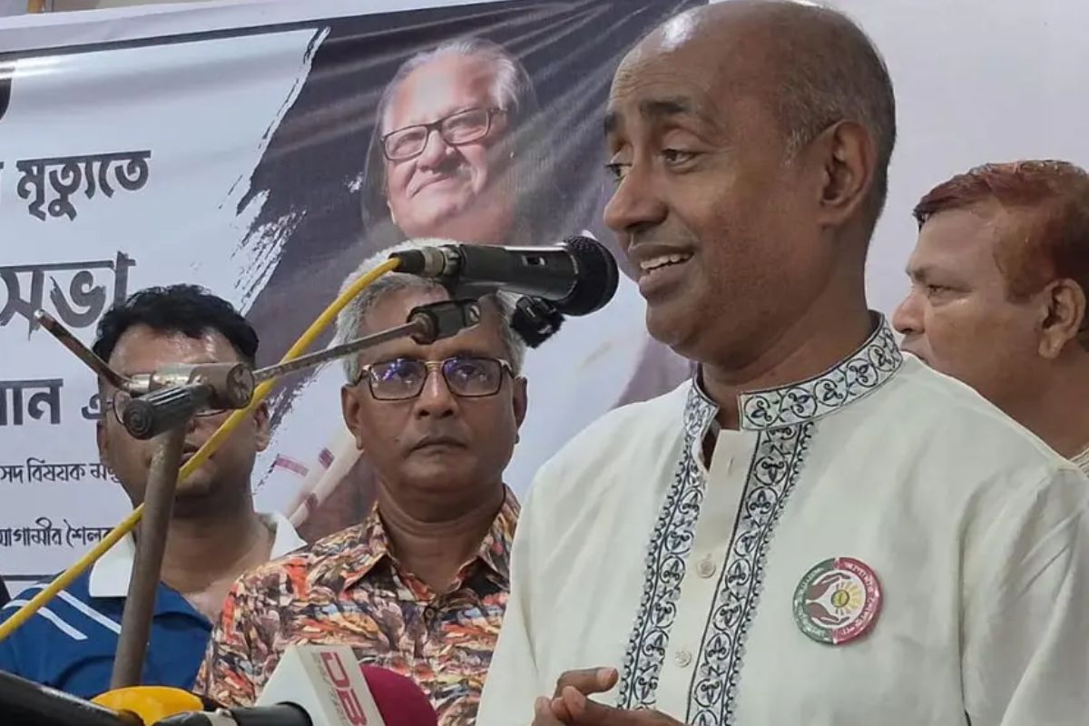 হাসিনার দেশে ফেরার প্রসঙ্গে যা বললেন আইনমন্ত্রী