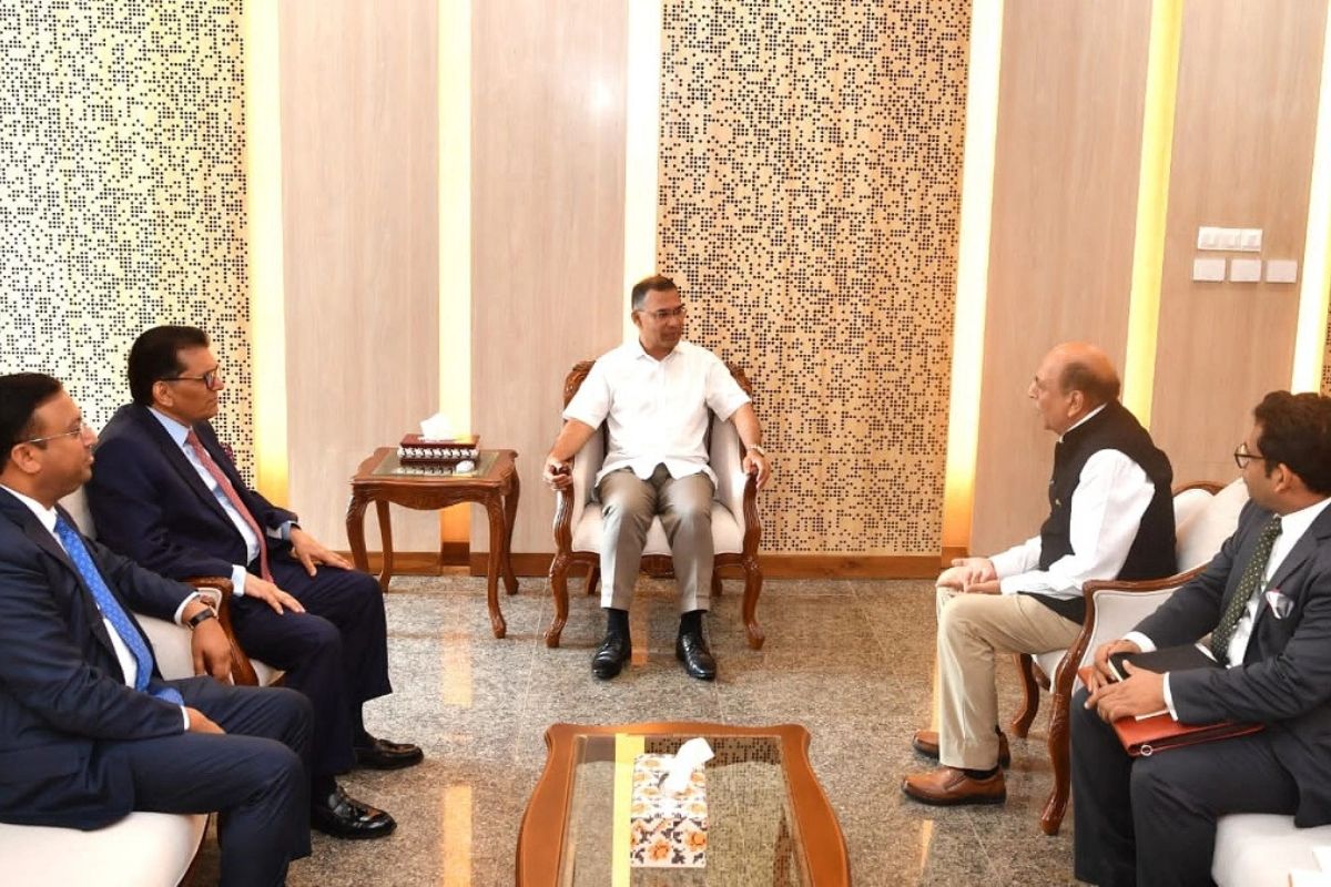 প্রধানমন্ত্রীর সঙ্গে ভারতীয় হাইকমিশনারের সৌজন্য সাক্ষাৎ