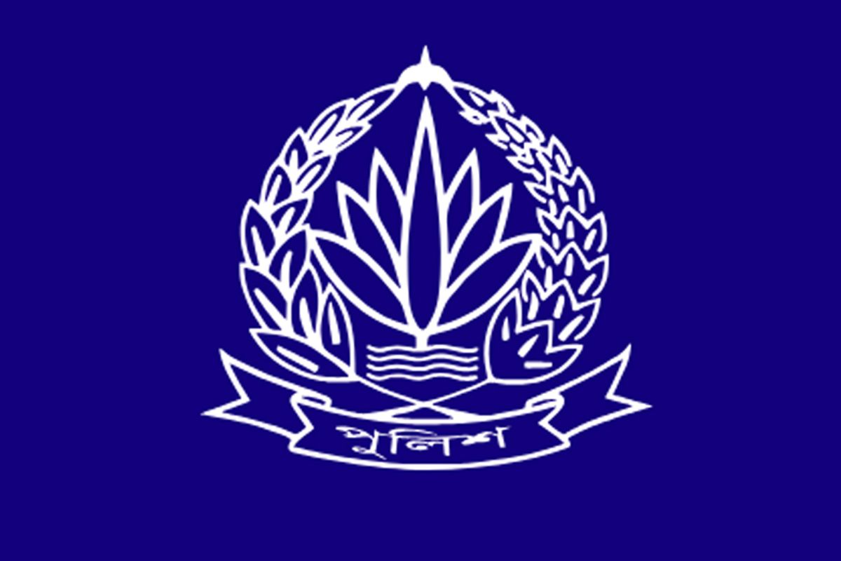 পুলিশের ৫ কর্মকর্তাকে বরখাস্তের সিদ্ধান্ত সরকারের