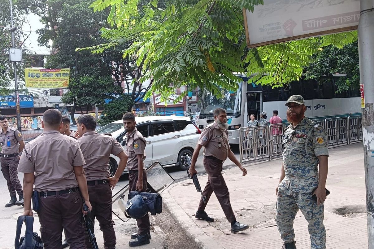 ১৫ আগস্ট ঘিরে ধানমণ্ডি ৩২ নম্বরে কড়া নিরাপত্তা