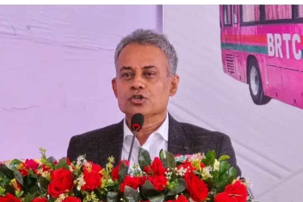 ঢাকায় ২০০ বৈদ্যুতিক বাস কিনবে সরকার, নারীদের জন্য ১০০: সড়কমন্ত্রী