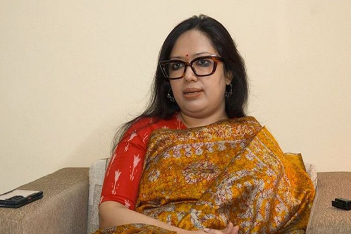 রাষ্ট্রপতি নির্বাচন অর্থহীন ও প্রহসনের: রুমিন ফারহানা 