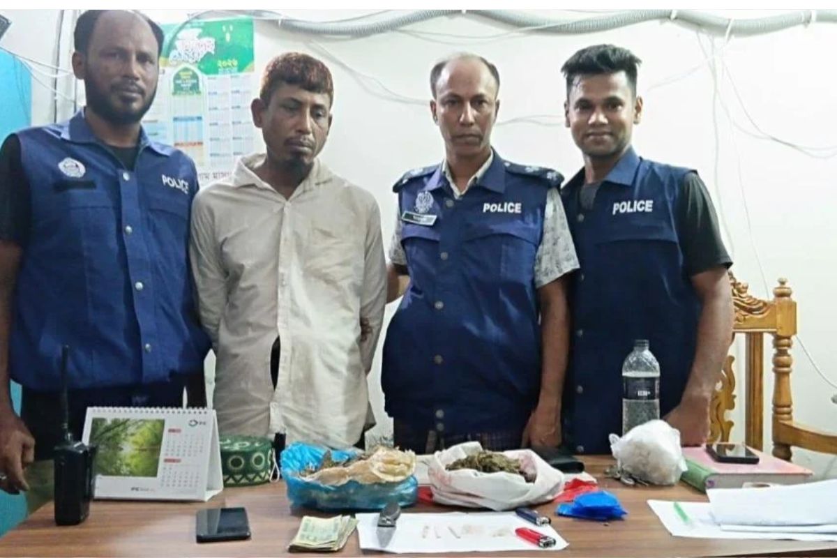 ইয়াবা-গাঁজাসহ শ্রমিকদল নেতা গ্রেপ্তার