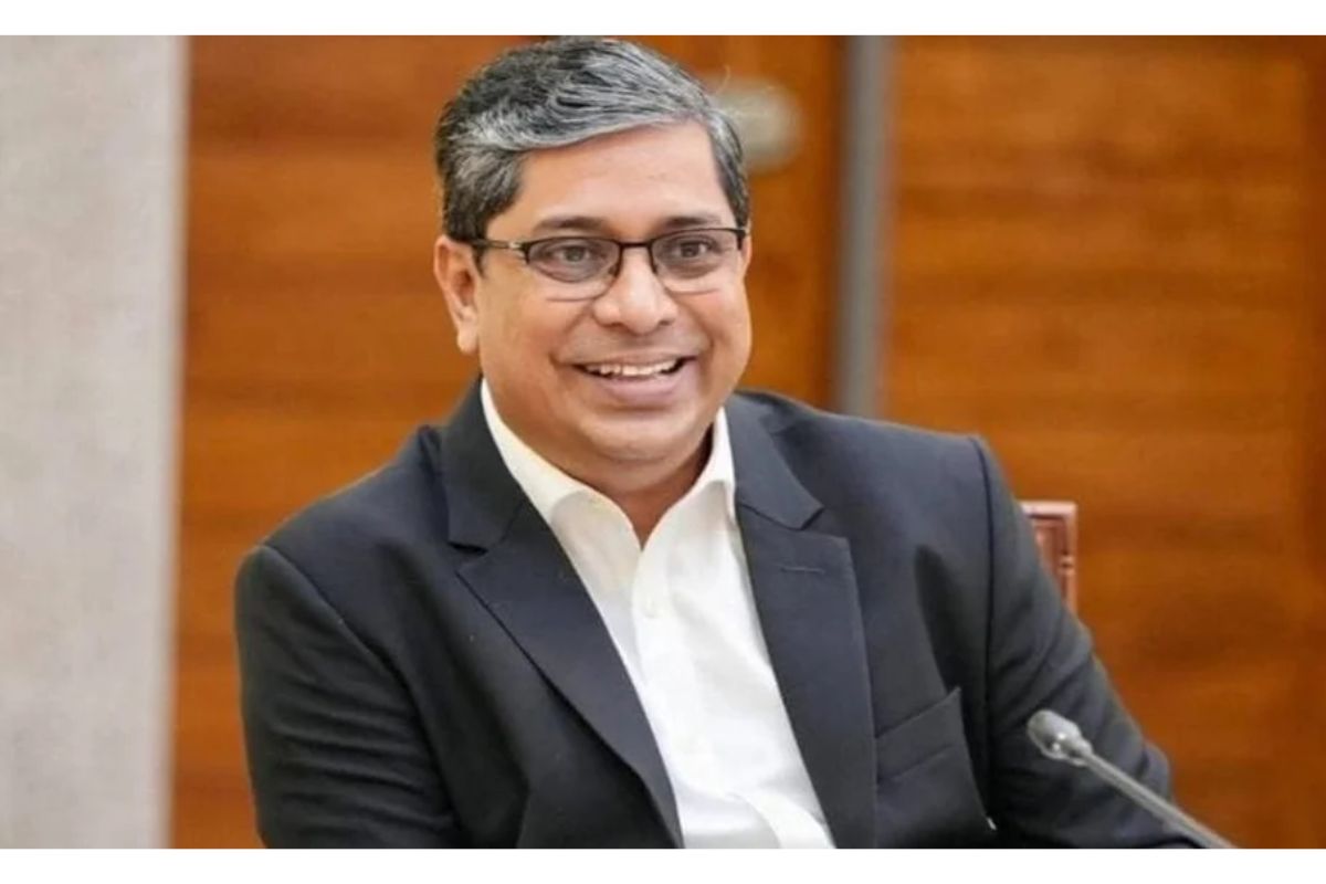 নতুন মন্ত্রিসভা কমিটিতে মীর শাহে আলম