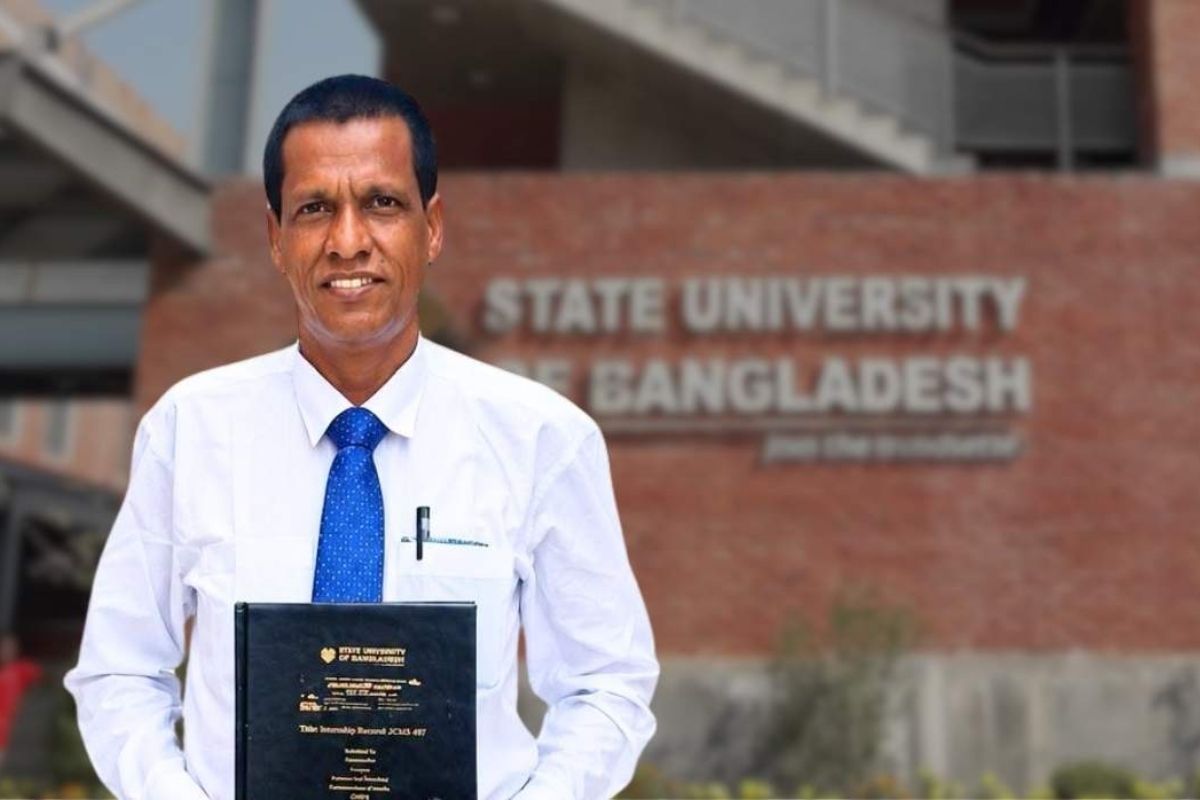 ৫৯ বছর বয়সে অনার্স শেষ করলেন বেলায়েত শেখ