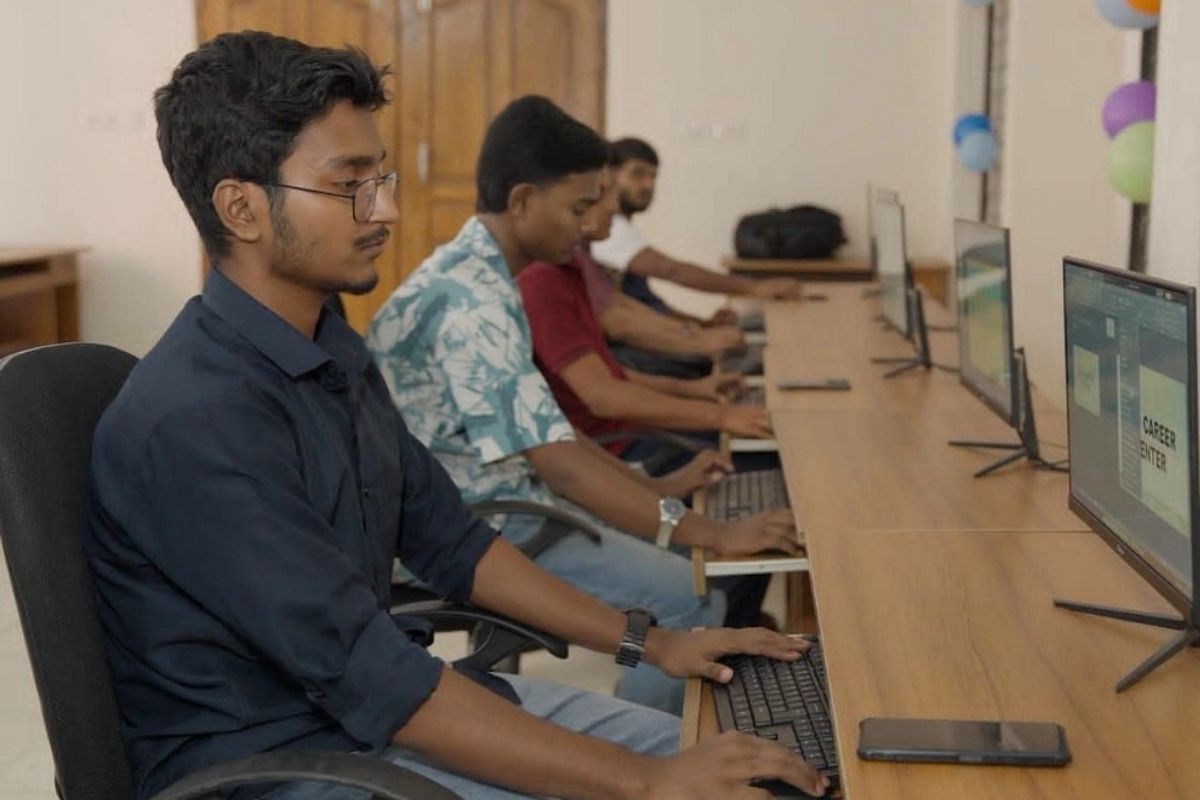 ঢাবিতে ‘আইটি অ্যান্ড ক্যারিয়ার সেন্টার’ উদ্বোধন