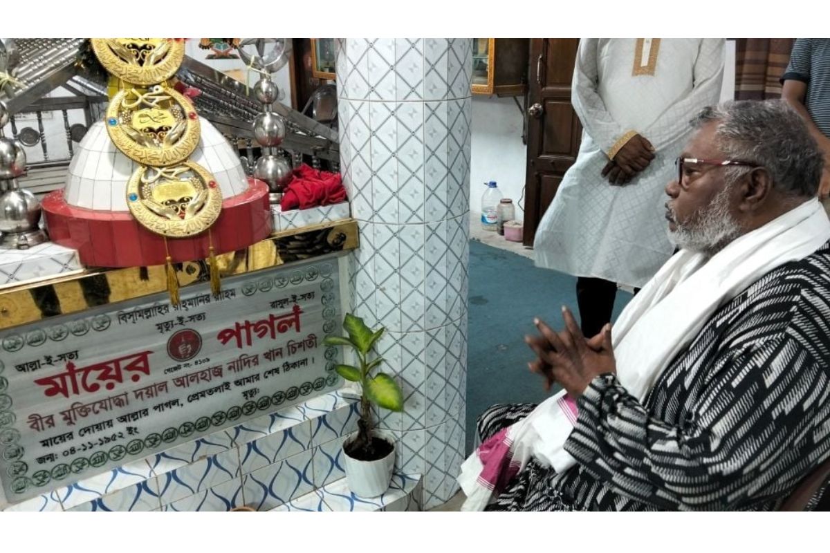 নিজের কবরের পাশে দাঁড়িয়ে সিনেমাকে বিদায় নাদির খানের
