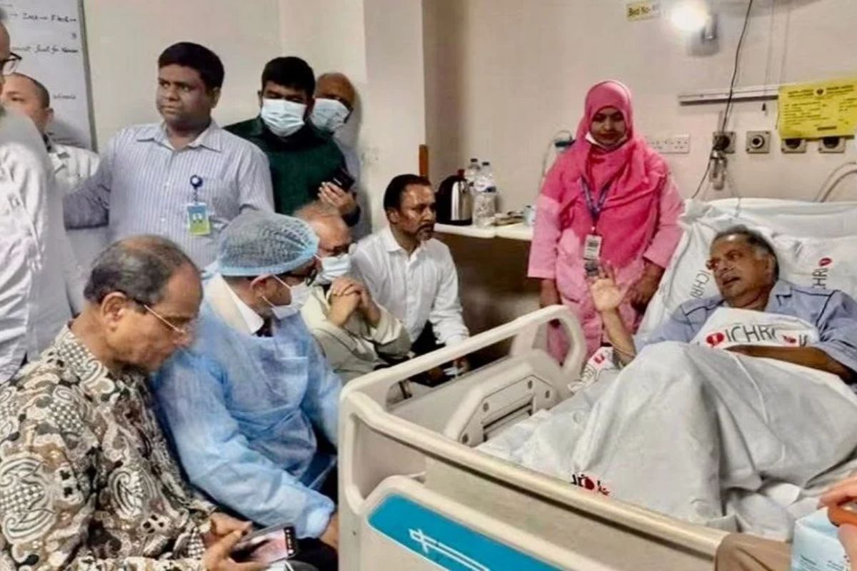 হাসপাতালে টুকুর শারীরিক অবস্থার খোঁজ নিলেন রিজভী