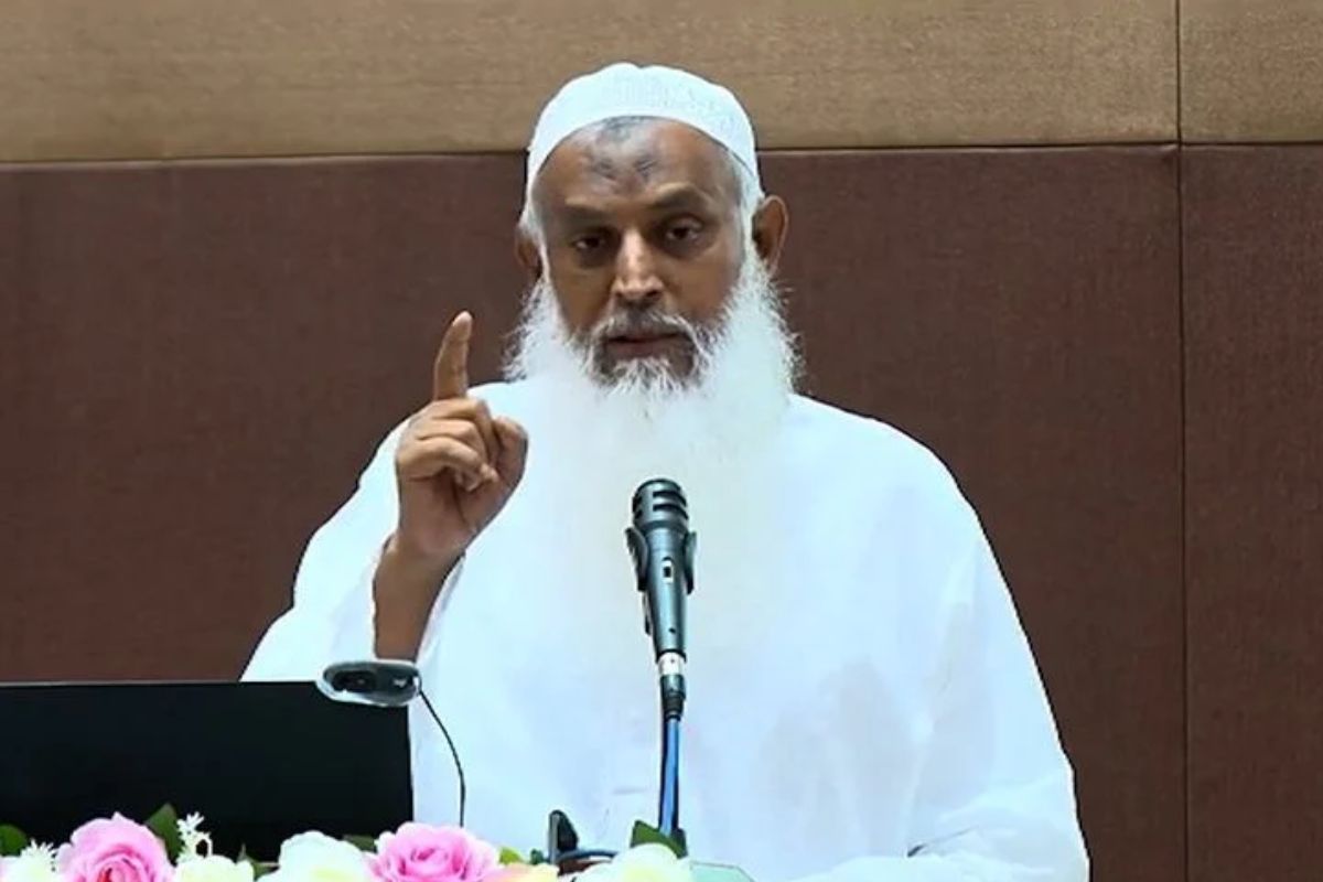 হজ ব্যবস্থাপনা সুষ্ঠু করতে সৌদির সঙ্গে নিয়মিত যোগাযোগ: ধর্মমন্ত্রী