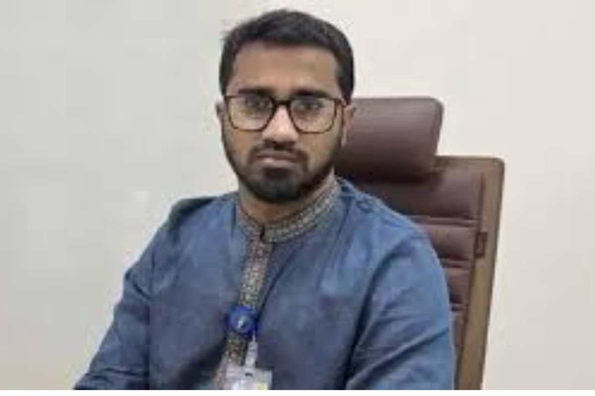 লংমার্চে রাষ্ট্রের কোটি কোটি টাকার ক্ষতির অভিযোগ রাশেদ খানের
