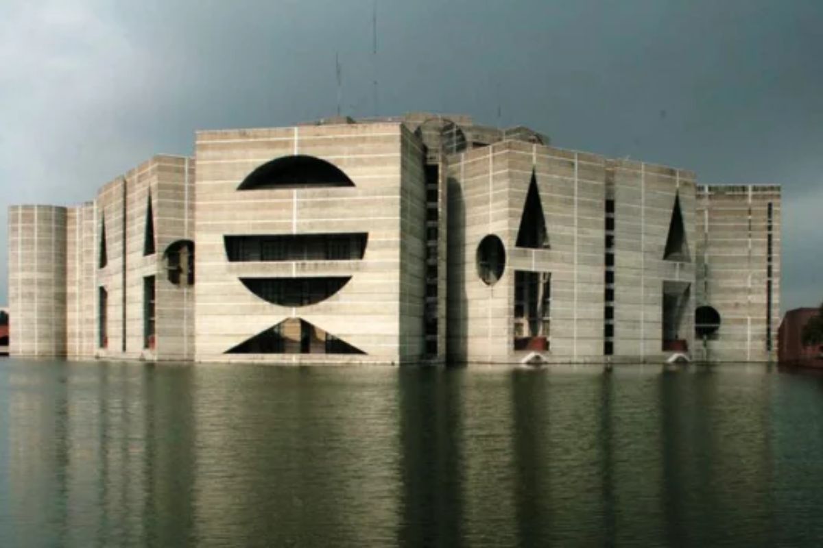 ত্রয়োদশ জাতীয় সংসদের তৃতীয় অধিবেশনের বৈঠক শুরু