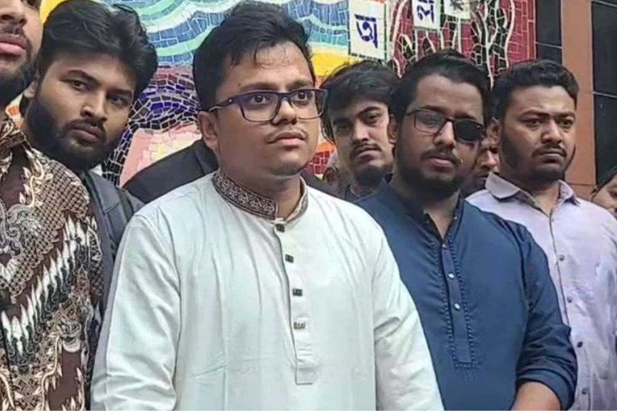জিন্নাহর ছবি রাখার কারণ জানালেন ডাকসু জিএস ফরহাদ