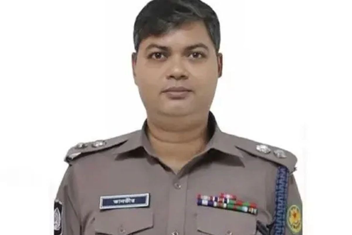 সরিয়ে দেওয়া হলো গুলশানের ডিসিকে