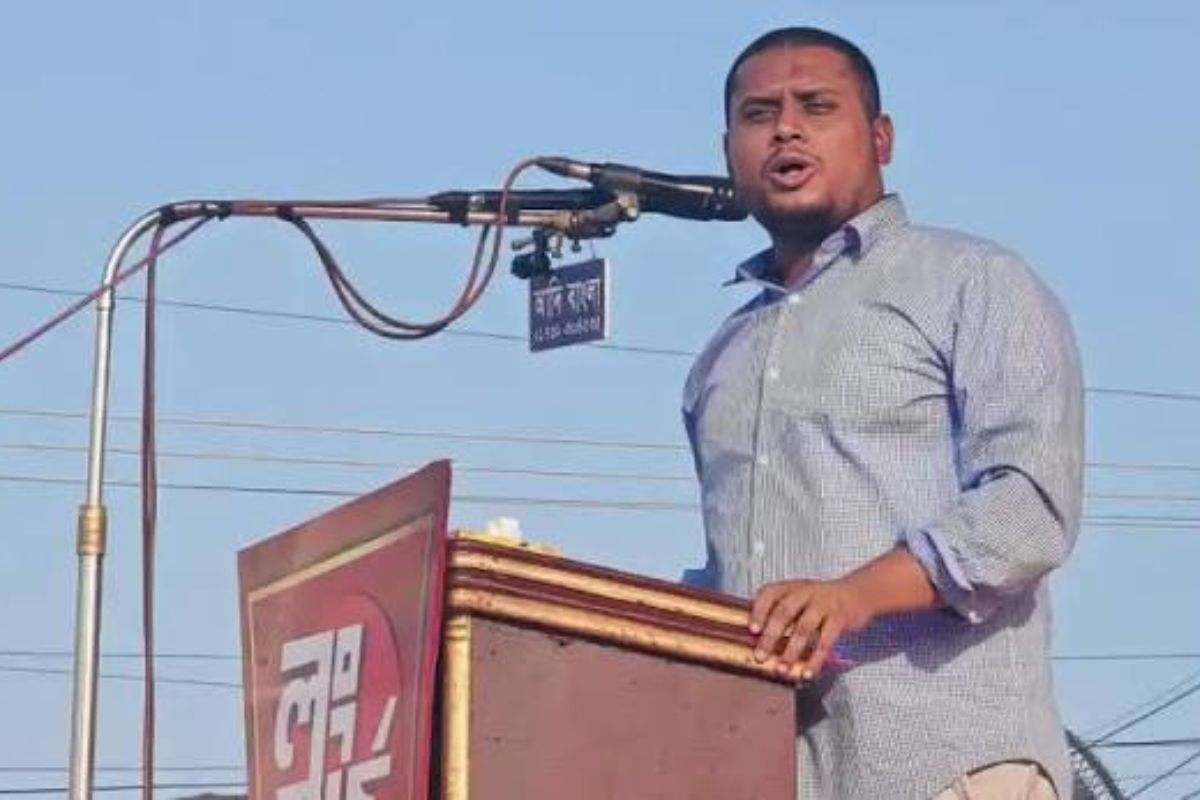 স্বরাষ্ট্রমন্ত্রীর ছয় মাসের ‘সাফল্য’ নিয়ে হাসনাতের ফেসবুক পোস্ট