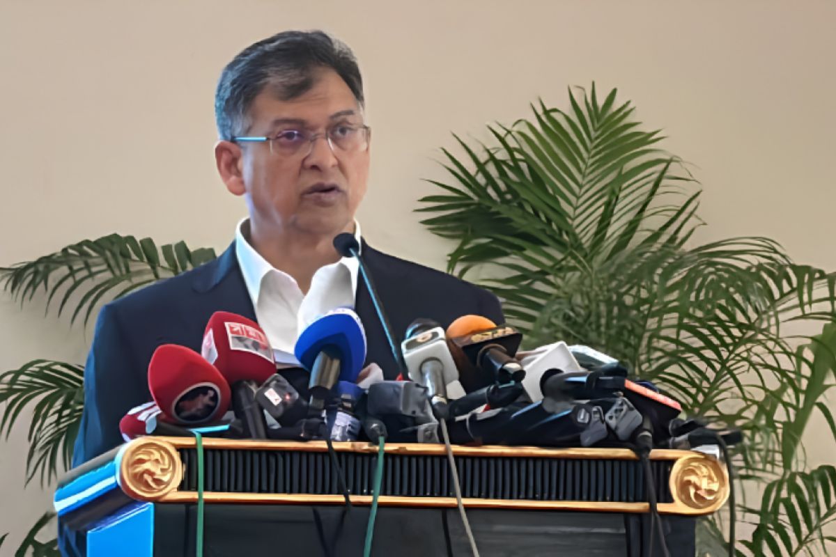 আওয়ামী লীগের দোসরদের গ্রেপ্তারকারীদের পুরস্কৃত করা হবে: স্বরাষ্ট্রমন্ত্রী