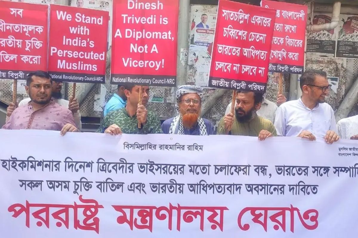 বাংলাদেশে ভারতীয় আধিপত্য মেনে নেওয়া হবে না: খোমেনী ইহসান