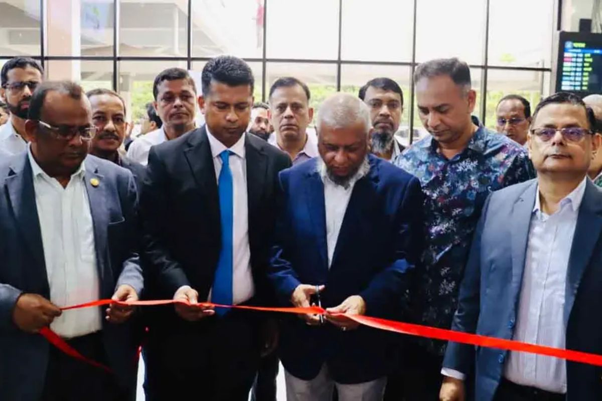 যুদ্ধ পরিস্থিতিতেও ৭ মাসে বিদেশে কর্মসংস্থান ৪ লাখ ৩৪ হাজার: প্রবাসী কল্যাণমন্ত্রী