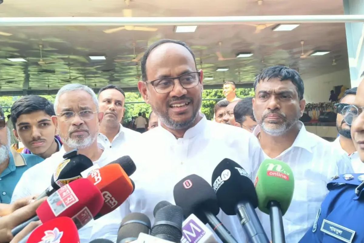 আইনশৃঙ্খলা বাহিনী অনিয়ম দেখলেই ব্যবস্থা নিচ্ছে: প্রাণিসম্পদ প্রতিমন্ত্রী