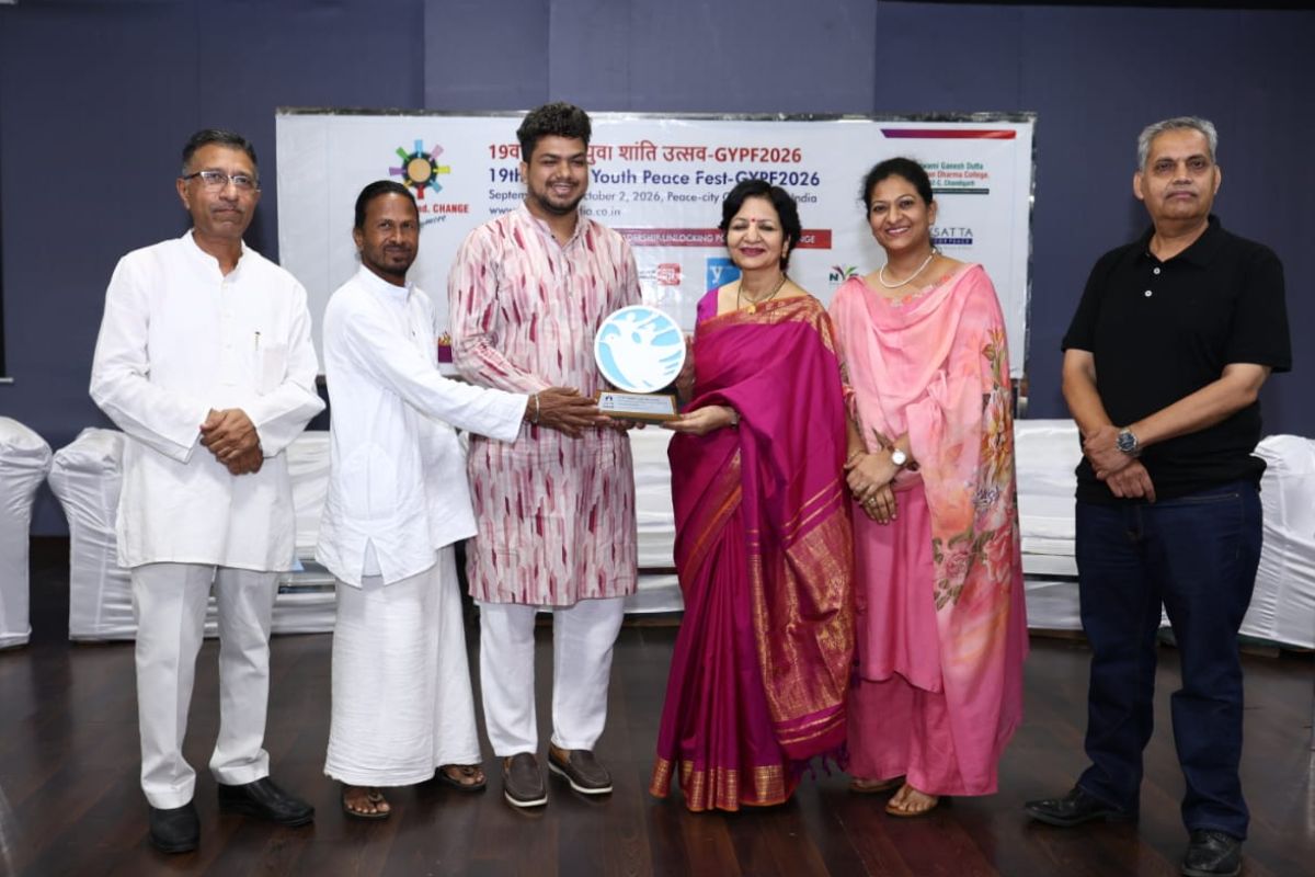 আন্তর্জাতিক ইয়ুথ লিডারশিপ অ্যাওয়ার্ড পেলেন এস জেড অপু