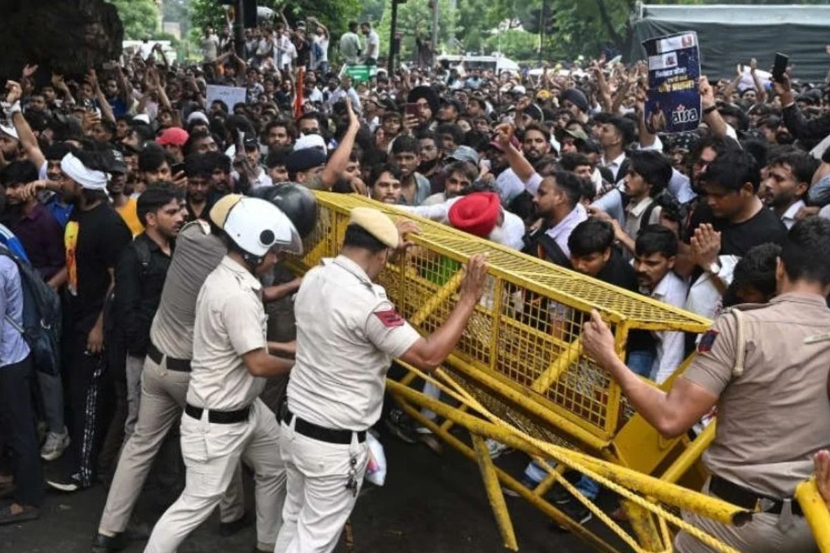 ৪০ হাজার নিরাপত্তাকর্মী মোতায়েনেও থামেনি দিল্লির বিক্ষোভ