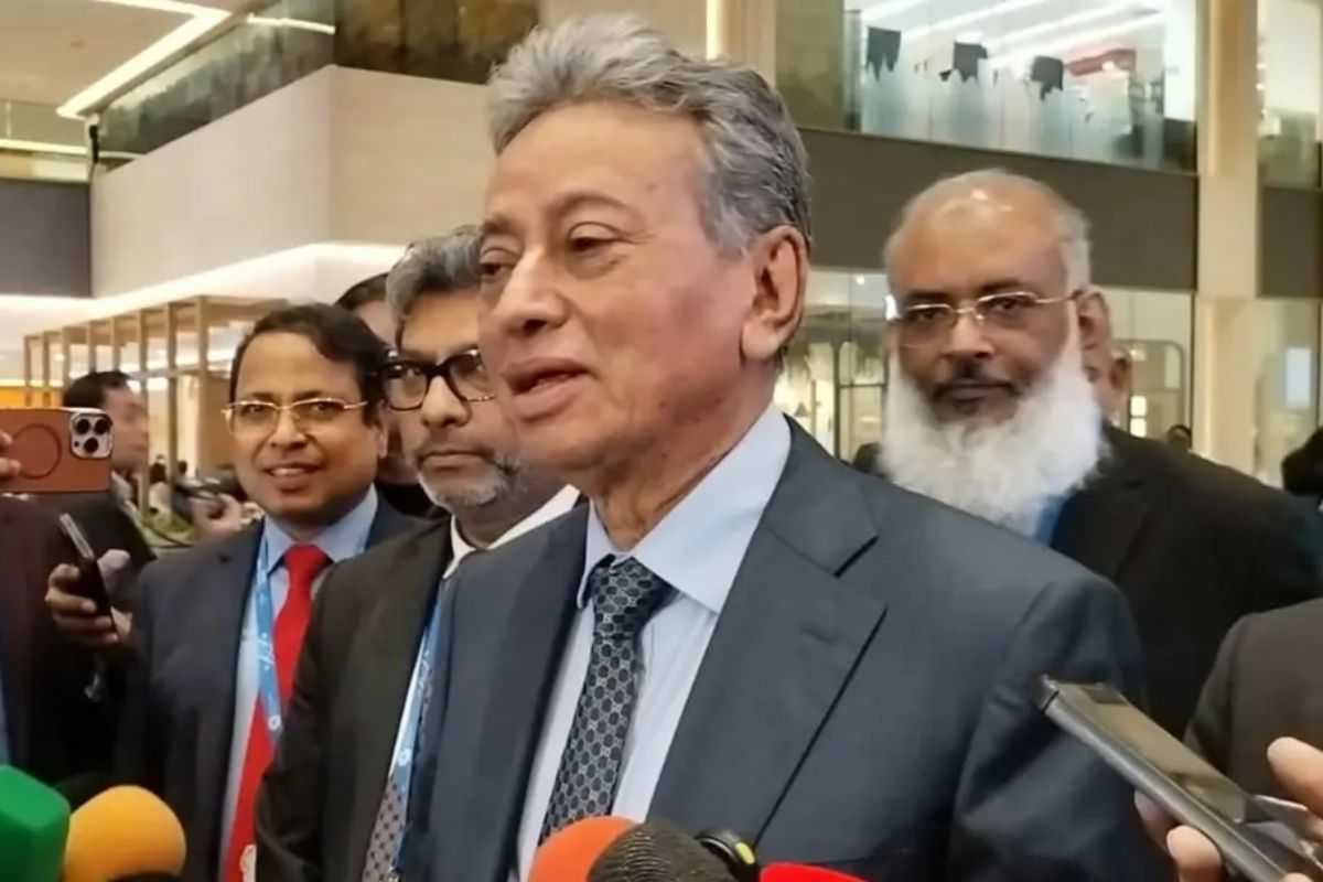 বৈশ্বিক সংকটের মধ্যেও বাংলাদেশের অর্থনীতি সঠিক পথে: অর্থমন্ত্রী
