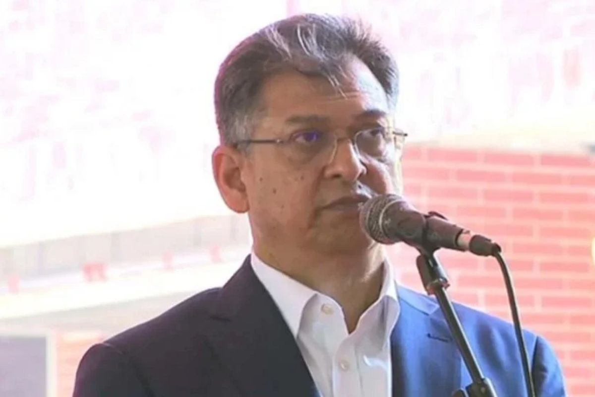 সংবিধান সংশোধনে বিরোধী দল সহযোগিতা করছে না: স্বরাষ্ট্রমন্ত্রী