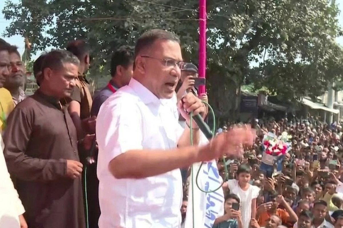 ঐক্যবদ্ধভাবে দেশকে এগিয়ে নেওয়ার আহ্বান প্রধানমন্ত্রীর