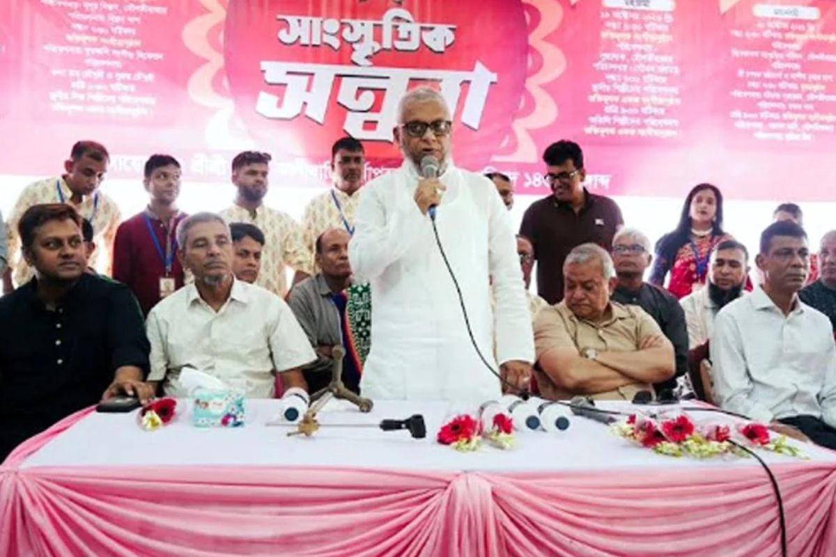 সাম্প্রদায়িক সম্প্রীতি সুদৃঢ় করতে সবাইকে একসঙ্গে কাজ করতে হবে: শ্রমমন্ত্রী