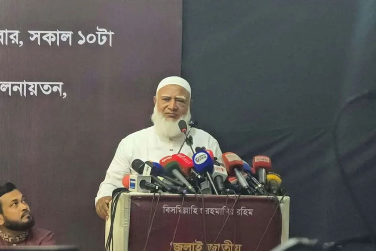 নিজেদের ব্যর্থতার দায় বিরোধীদের ওপর চাপাচ্ছে সরকার: শফিকুর রহমান